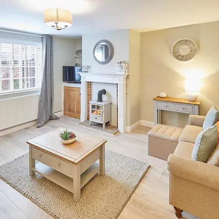 Host & - Spring Whitby